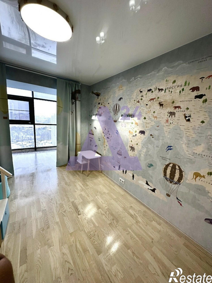 3-комн квартира улица Малахова, дом 44