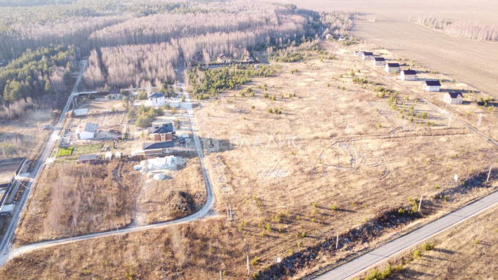 Земельный участок