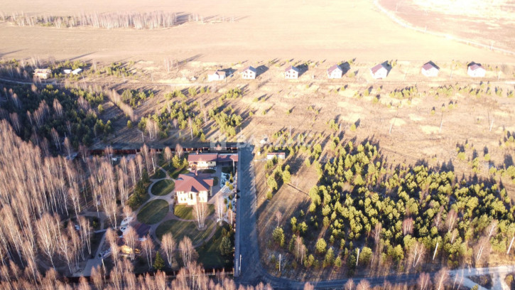 Земельный участок