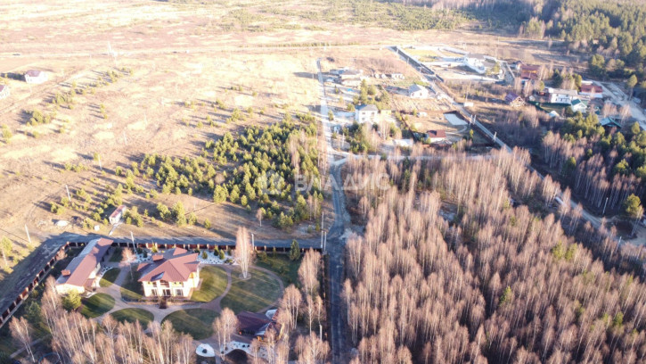 Земельный участок