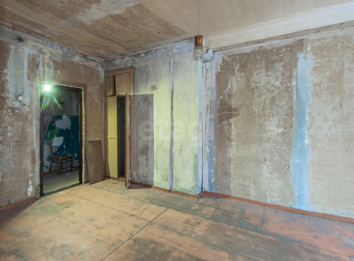 3-комн квартира улица Александра Клубова, 41