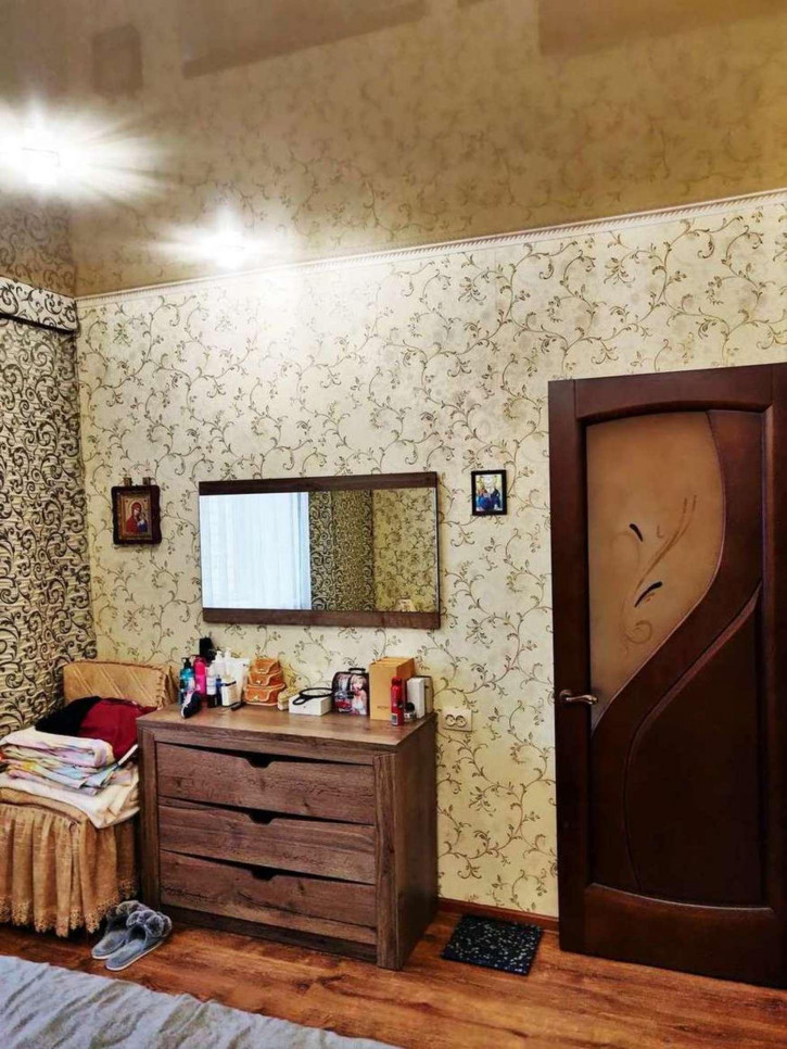 2-комн квартира Челюскинцев улица, 55