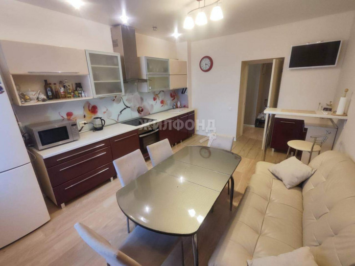 4-комн квартира Красный проспект, д.169/2 4-комн квартира Красный проспект, д.169/2