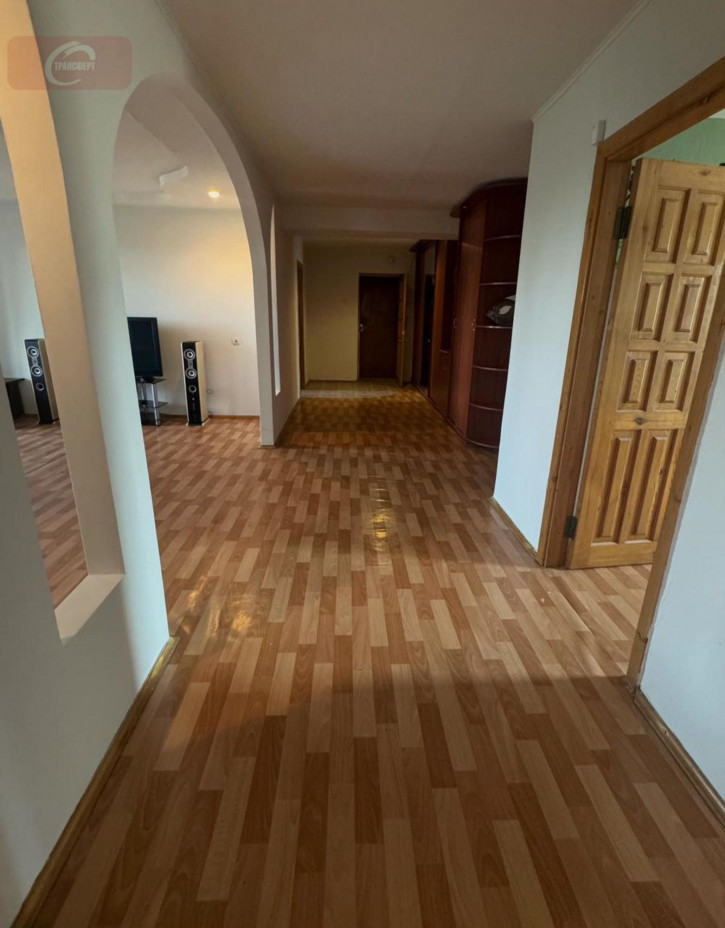 4-комн квартира Чапаева улица, 104