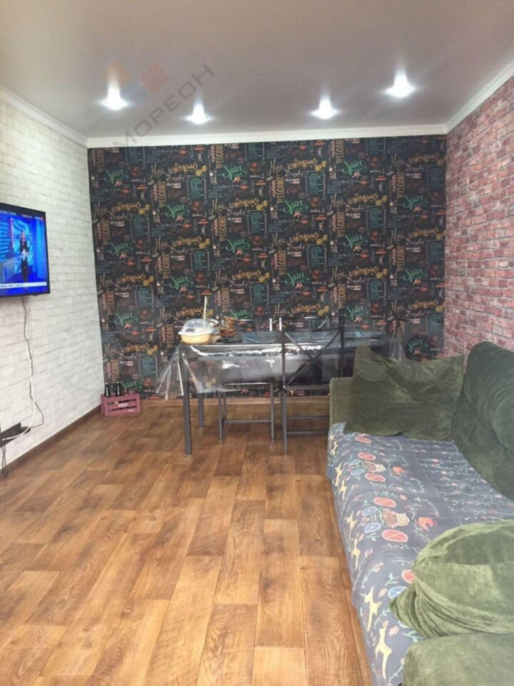 4-комн квартира Красноармейская ул, 52