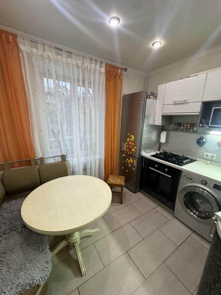 3-комн квартира Мусоргского ул, 7