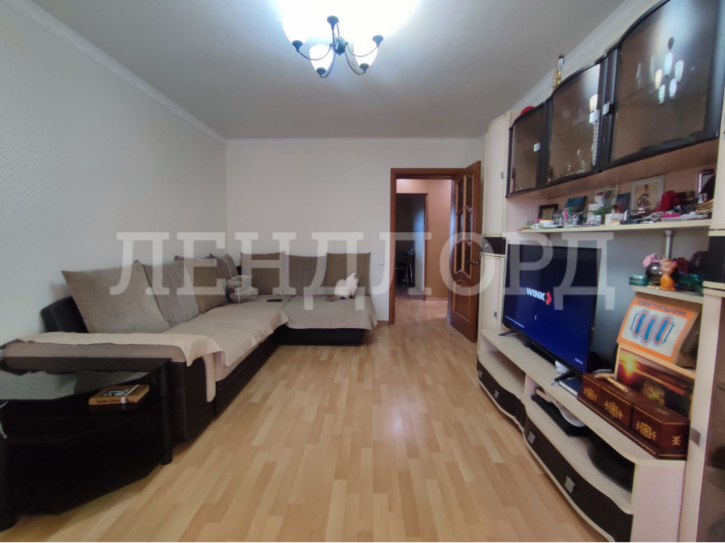 2-комн квартира Поворотная улица, 11