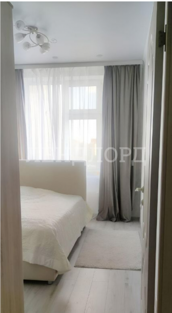 2-комн квартира улица Ткачёва, 15