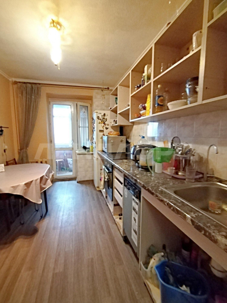 3-комн квартира Вятская улица, 53