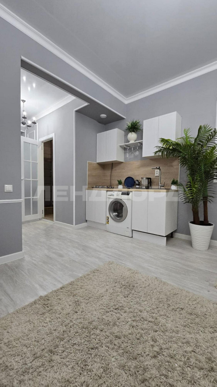 Студия улица Обороны, 36