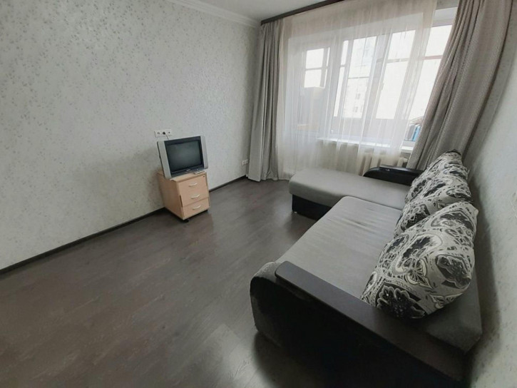 1-комн квартира Папанина ул, 3