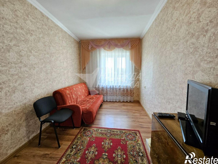 2-комн квартира поселок Врангель мкр., Приморский пр-кт, 8