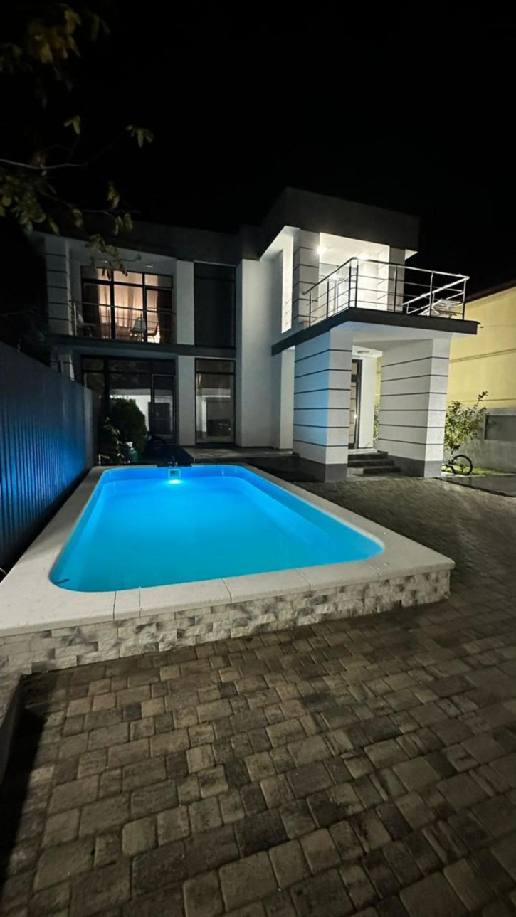 Коттедж/дом улица Кати Соловьяновой Коттедж/дом улица Кати Соловьяновой