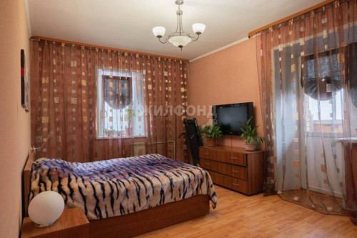 Продажа 4-комн квартиры Медкадры, 7