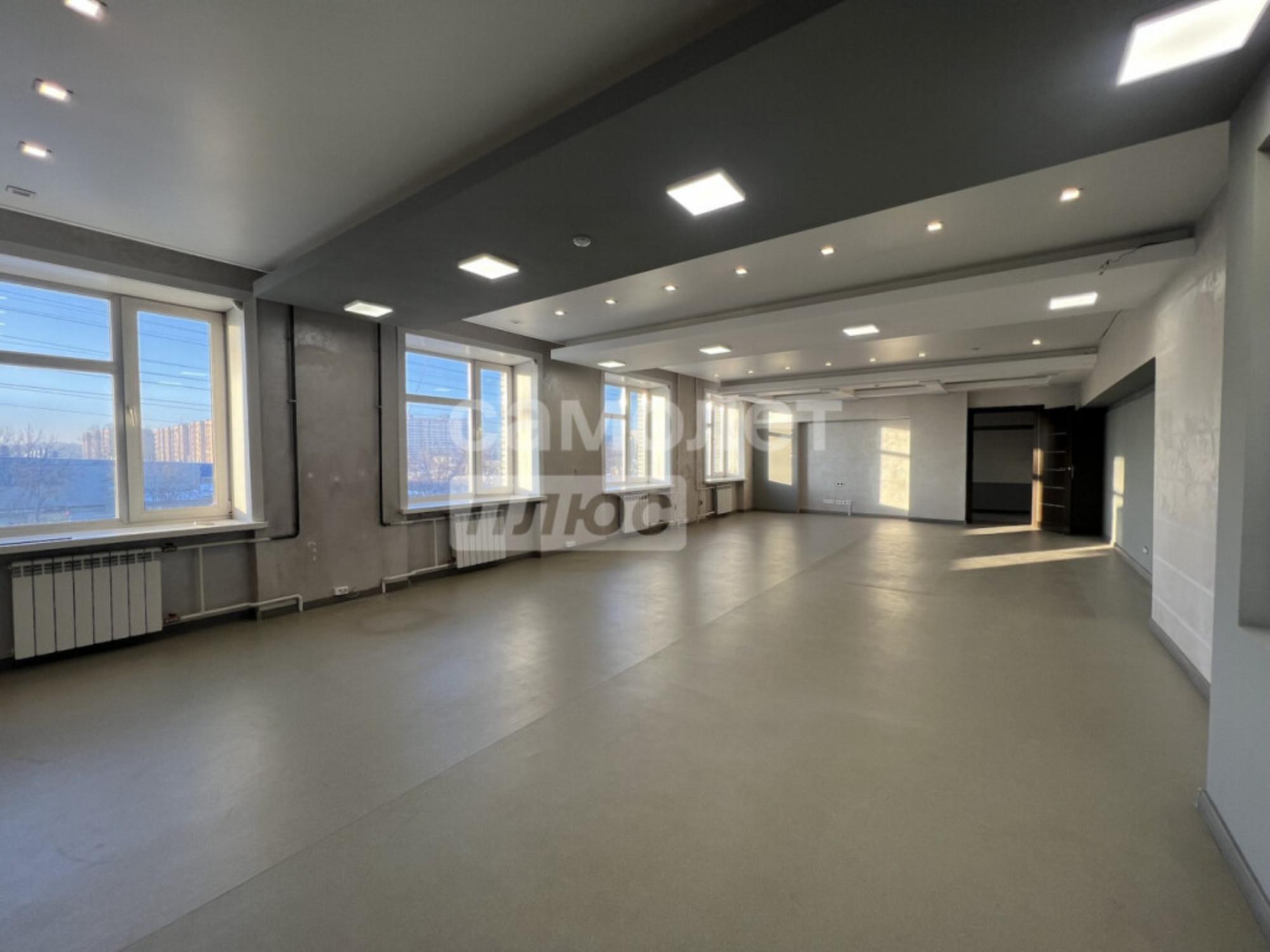 Сдать офис, помещение под офис за 121 000 рублей на Богдана Хмельницкого, 103