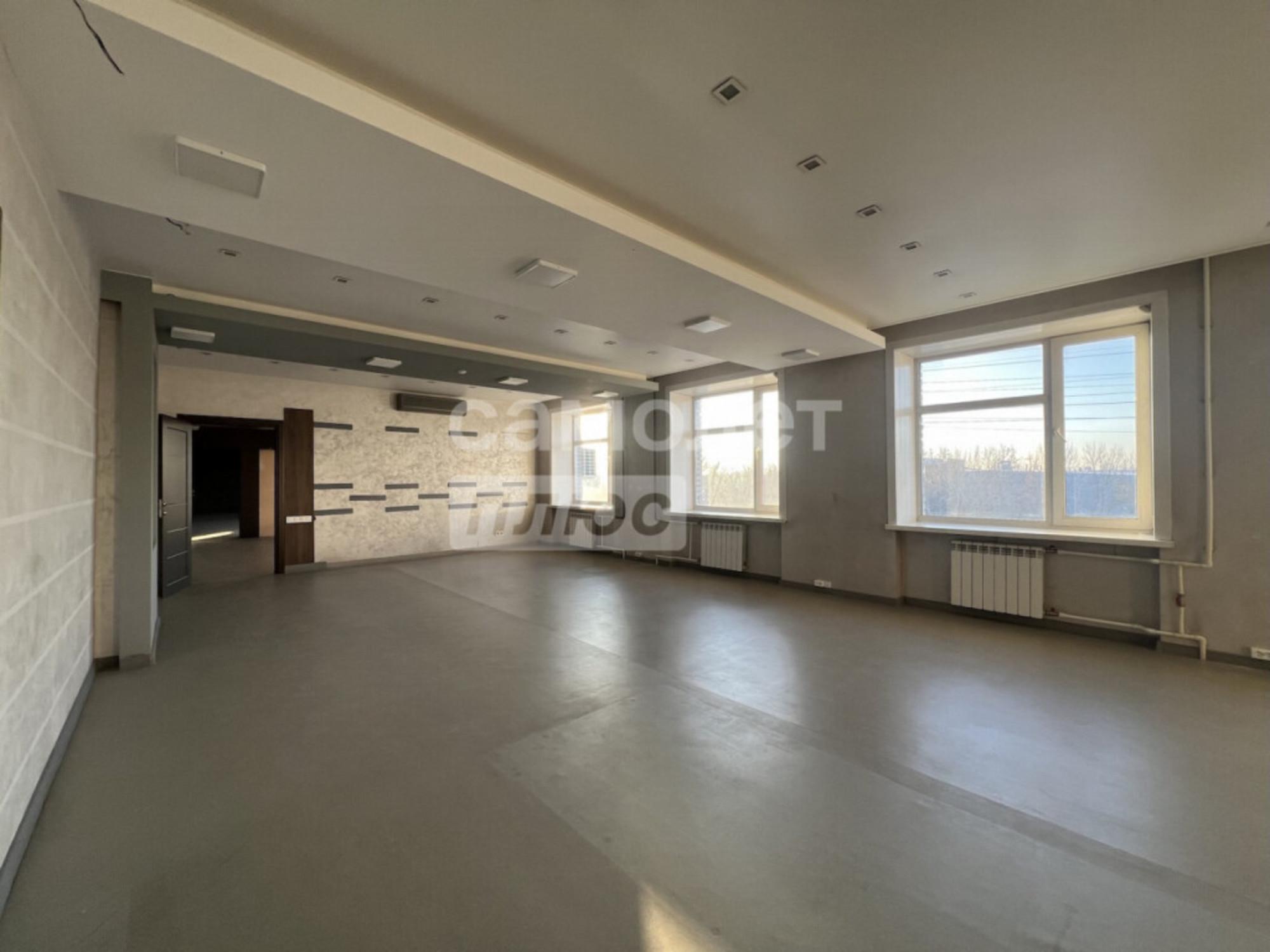 Сдать офис, помещение под офис за 121 000 рублей на Богдана Хмельницкого, 103