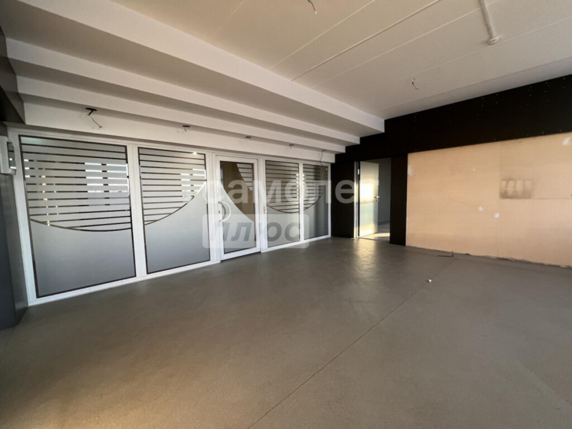 Сдать офис, помещение под офис за 121 000 рублей на Богдана Хмельницкого, 103