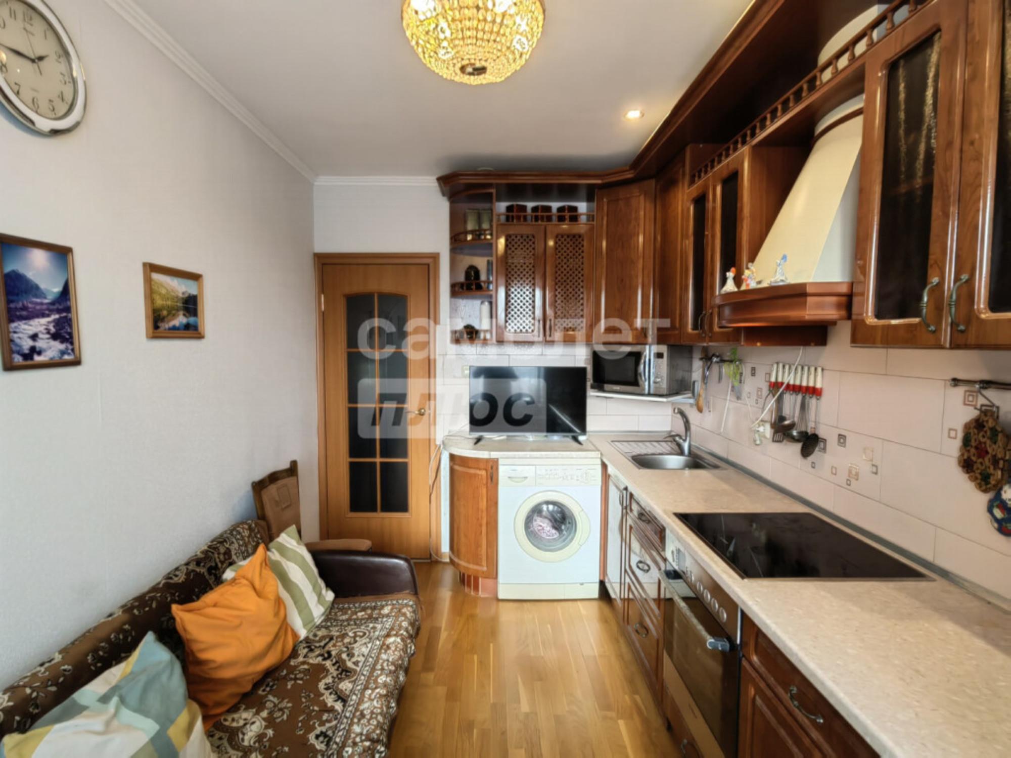 Продажа 1-комн квартиры Петухова, 104 А