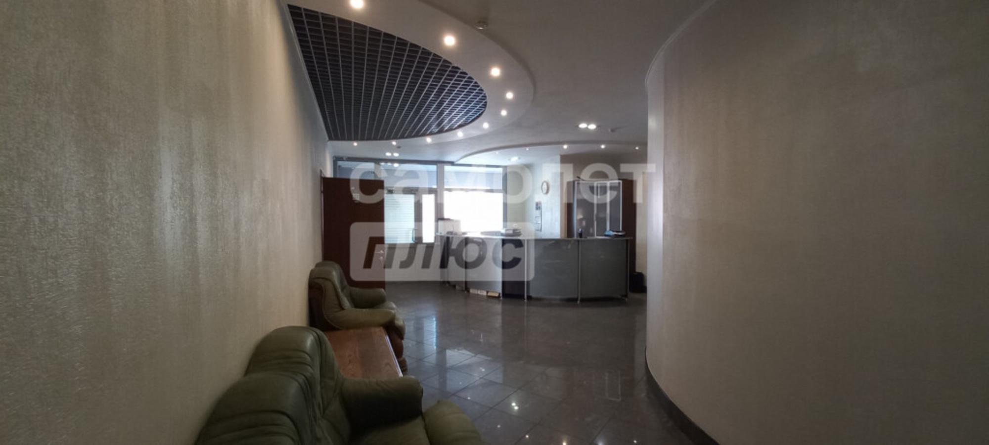 Купить офис, помещение под офис за 110 000 000 рублей на Декабристов, 92