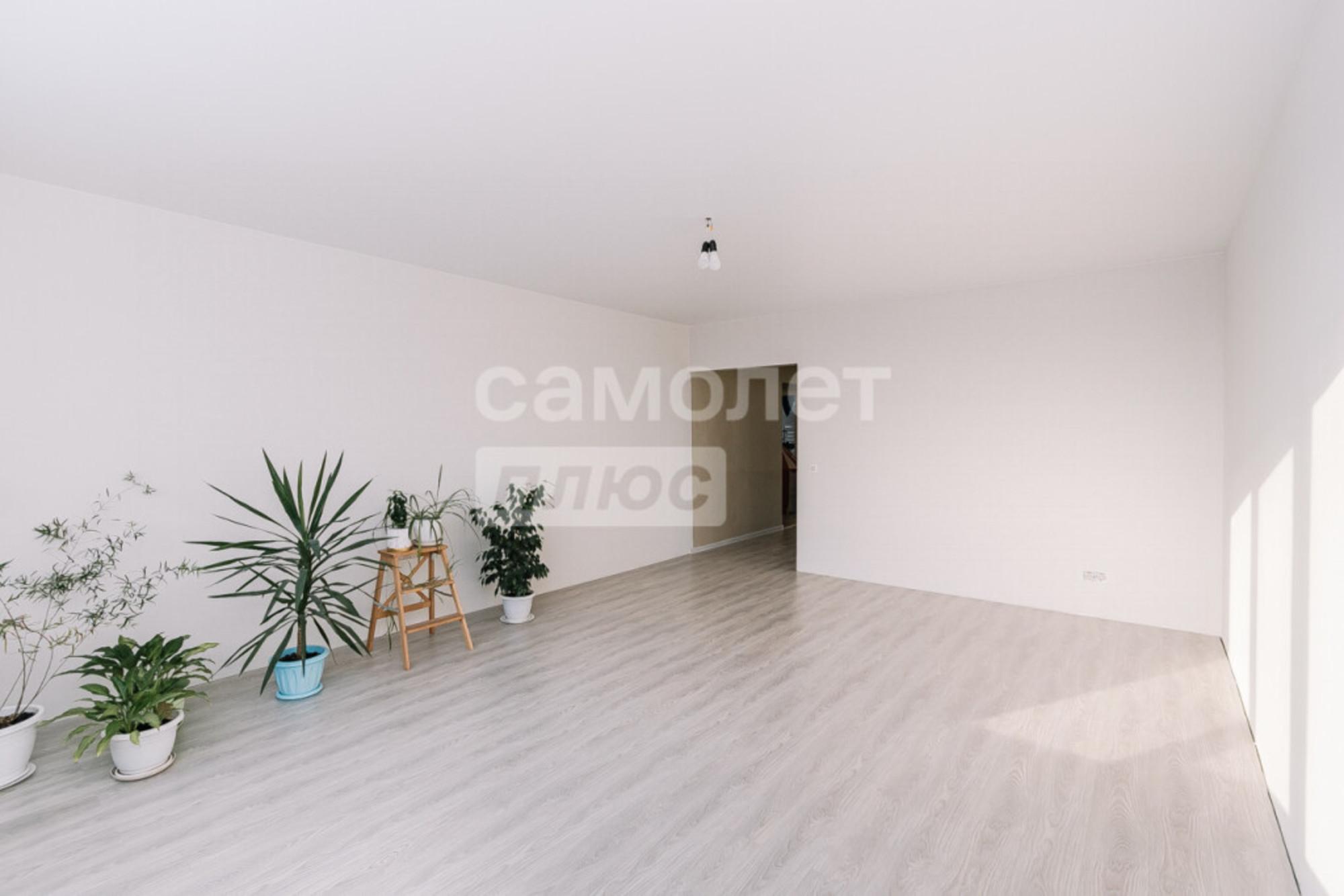 Продажа 3-комн квартиры Виталия Потылицына, 13