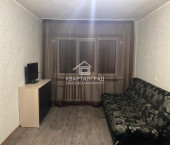 комната 94 кв м Вяткина, 7