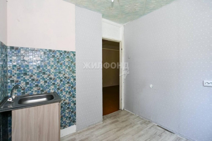 1-комн квартира Объединения, 82