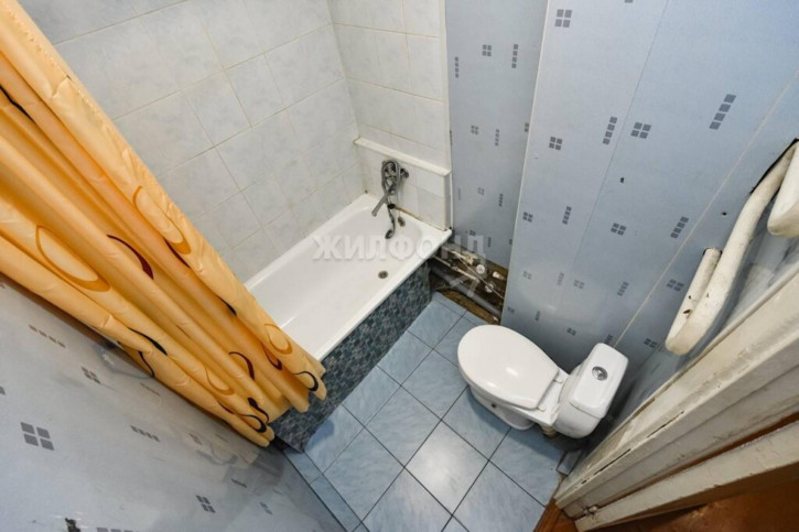 1-комн квартира Объединения, 82