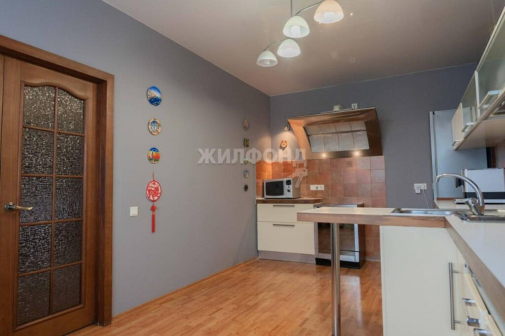 4-комн квартира Медкадры, 7