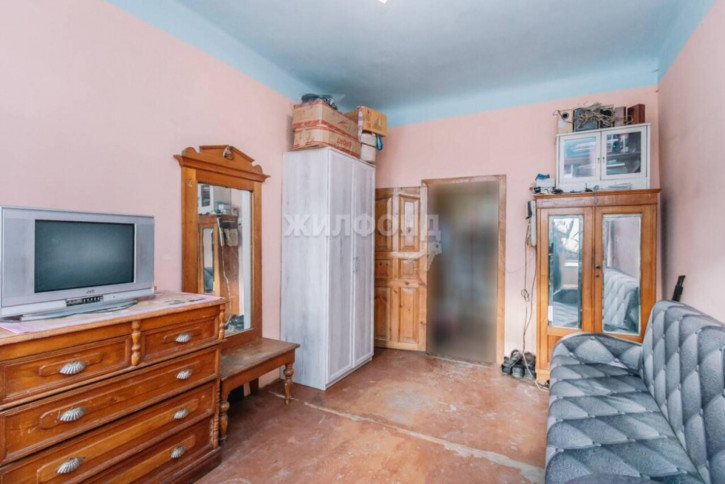 2-комн квартира Троллейная, 91 2-комн квартира Троллейная, 91