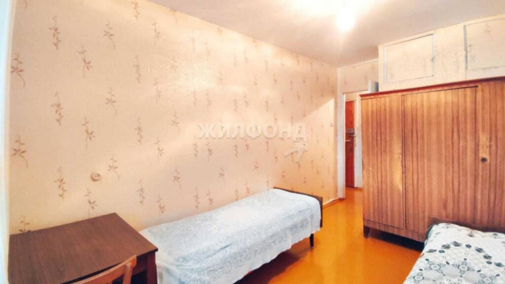 2-комн квартира микрорайон Б, 4 2-комн квартира микрорайон Б, 4