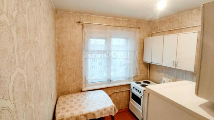 2-комн квартира микрорайон Б, 4 2-комн квартира микрорайон Б, 4