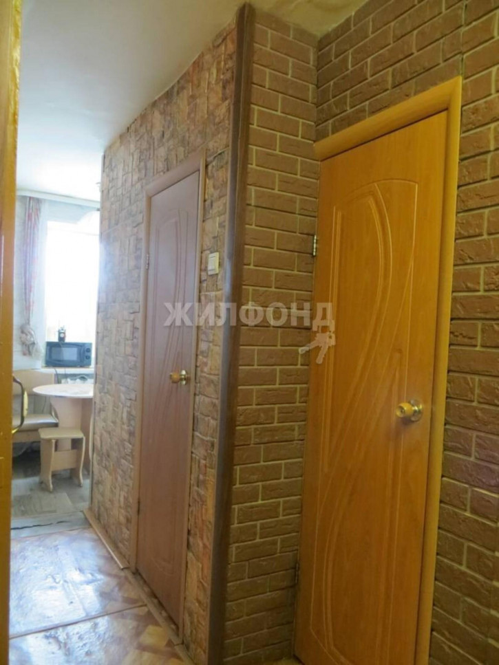 3-комн квартира проспект Революции, 82