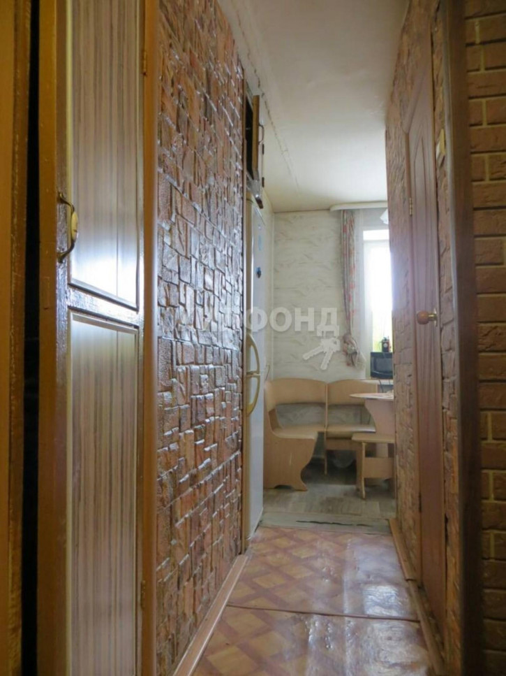 3-комн квартира проспект Революции, 82