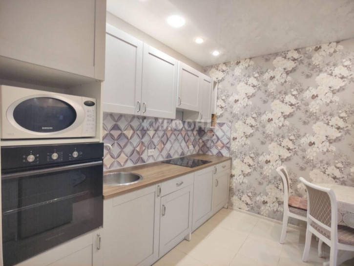 3-комн квартира Виктора Шевелёва, 18/1