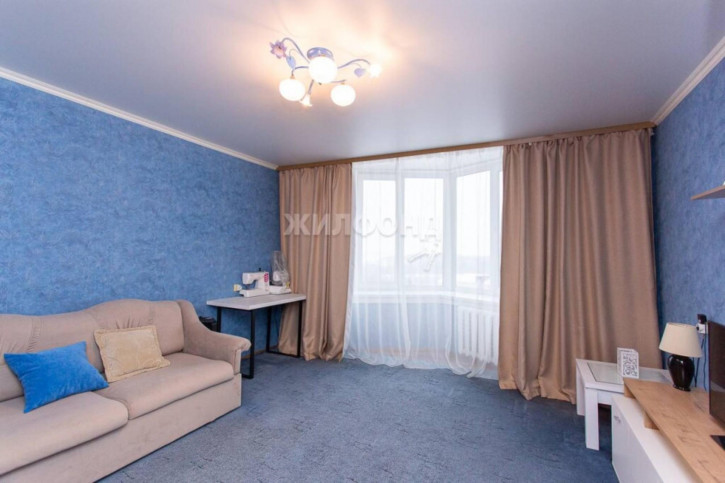 4-комн квартира микрорайон Северный, 20