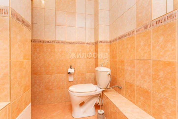 4-комн квартира микрорайон Северный, 20