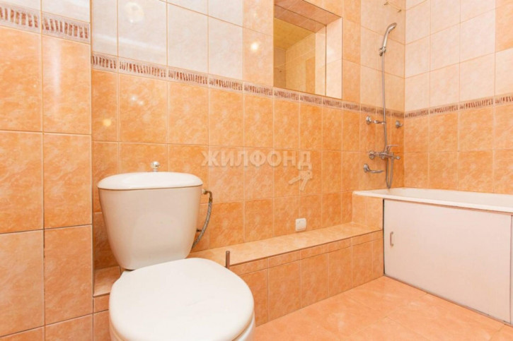 4-комн квартира микрорайон Северный, 20