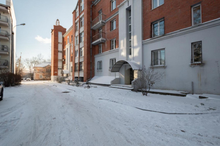 4-комн квартира Гидростроителей, 17