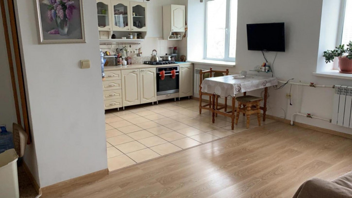 3-комн квартира Пекарского, 1