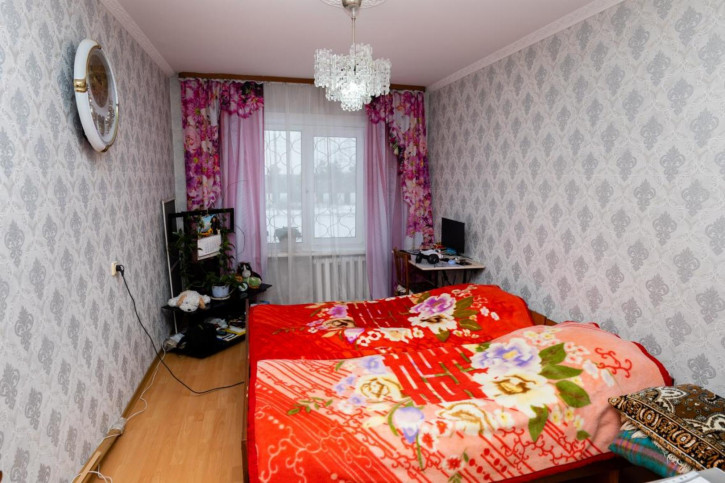 3-комн квартира 4-й микрорайон, 94