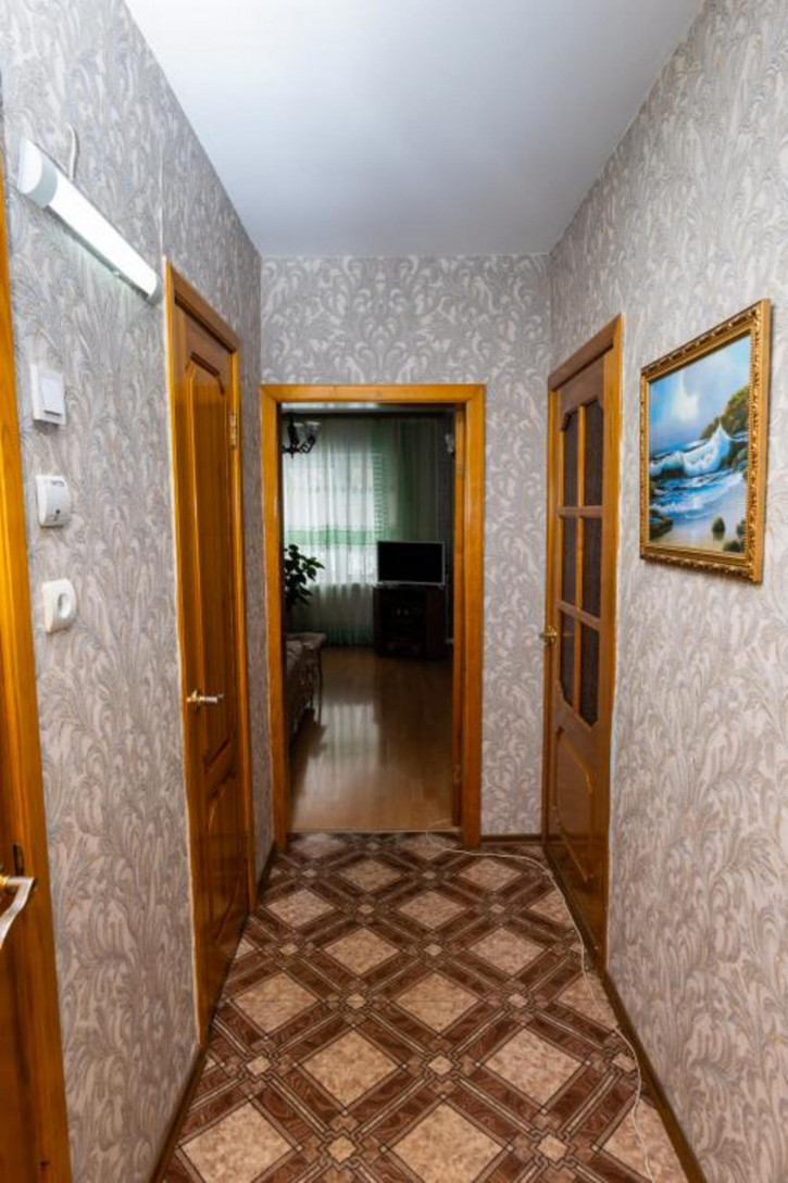 3-комн квартира 4-й микрорайон, 94