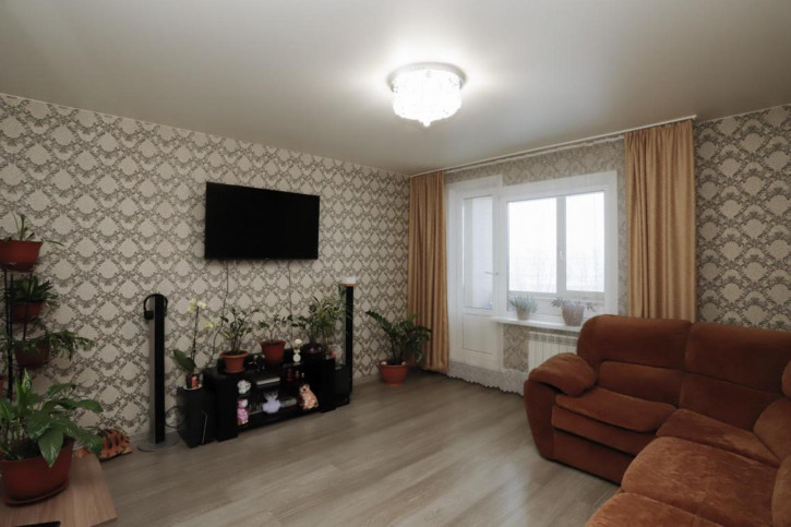 3-комн квартира Розы Люксембург, 355