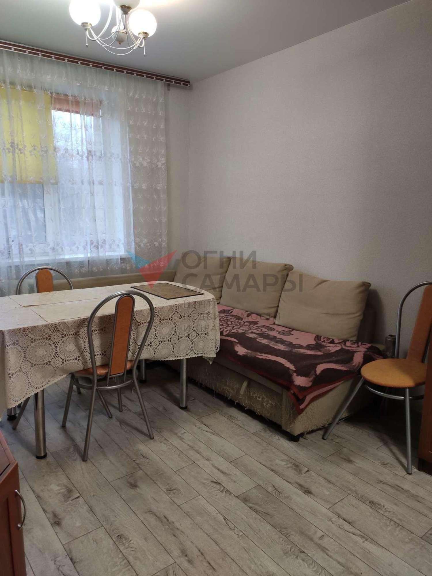 Купить комнату за 2 400 000 рублей на Георгия Димитрова улица, 19