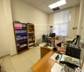 офис 157 кв м, этаж 1/9 Октябрьской Революции улица, д.48/1
