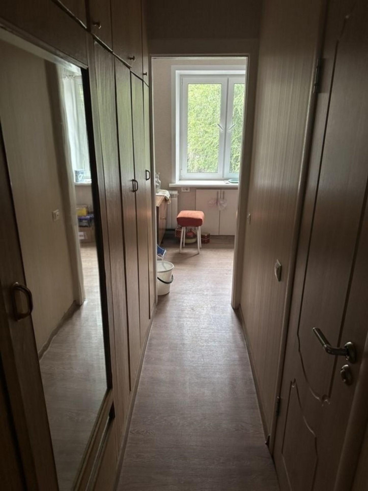 3-комн квартира Строителей улица, 20