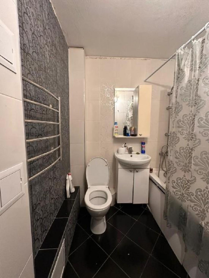 1-комн квартира 40 лет Победы улица, 15Д 1-комн квартира 40 лет Победы улица, 15Д