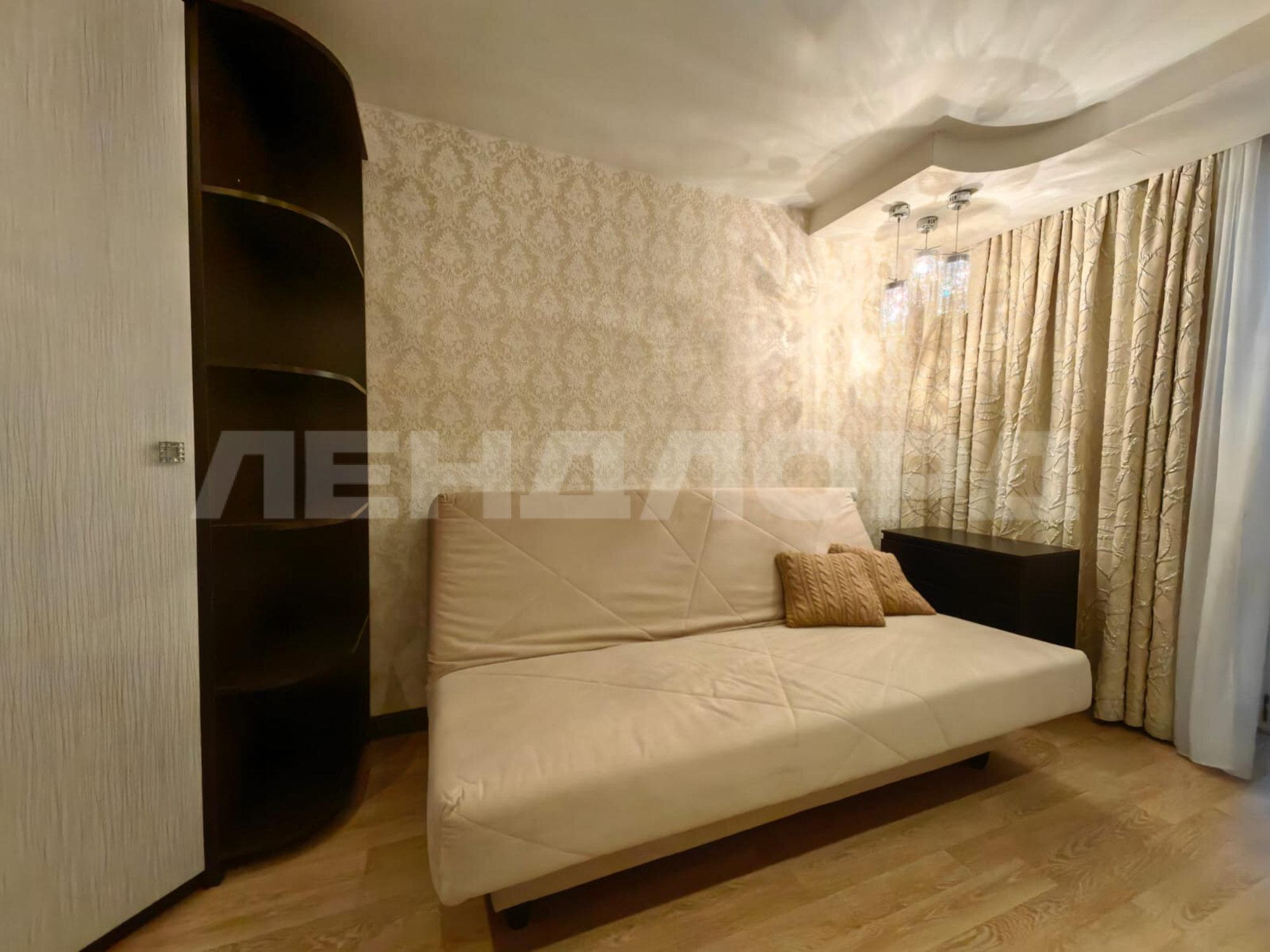 Купить квартиру за 9 300 000 рублей на площадь Ермака, 7