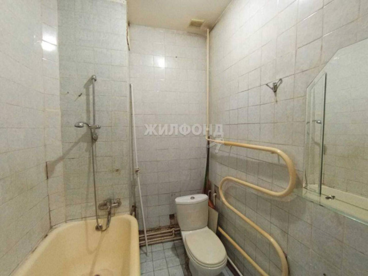 1-комн квартира Героев Революции улица, д.100