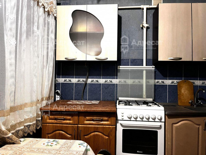 2-комн квартира ул. Батова,  д.4