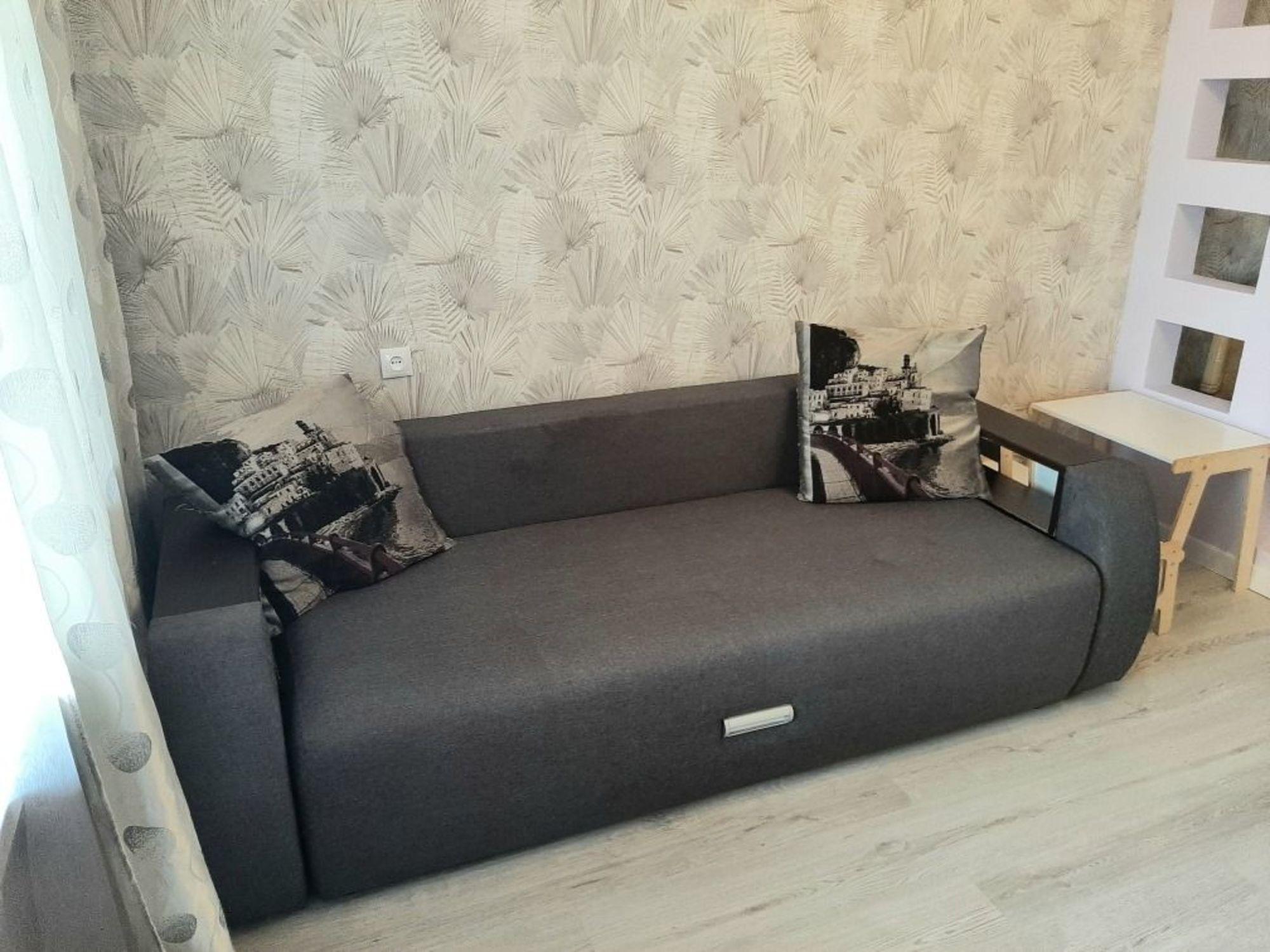 Сдать квартиру за 21 000 рублей на Панина ул, 54